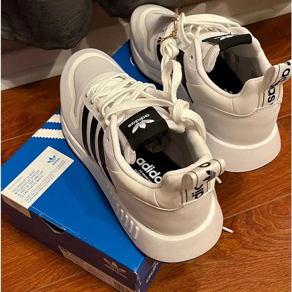 Adidas Multix Running Shoes - Picture 2 of 4